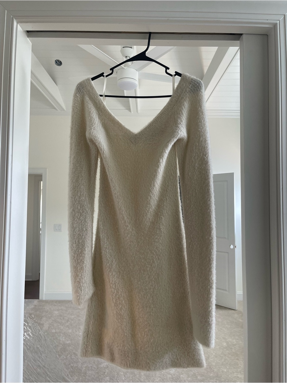 Abercrombie & Fitch Ivory V-Neck Long Sleeve Knit Dress